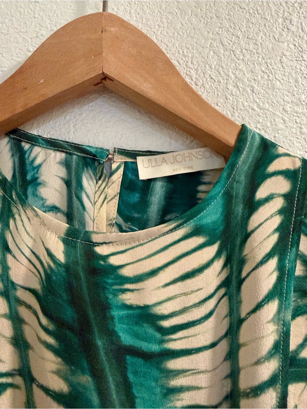 Ulla Johnson Ada Leaf-Print Flutter Sleeve Blouse 4